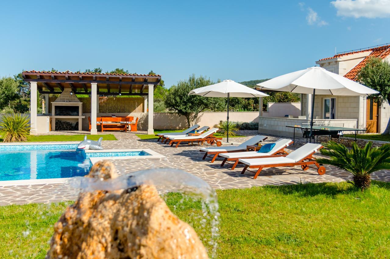 Villa Mis Supetar Exterior photo